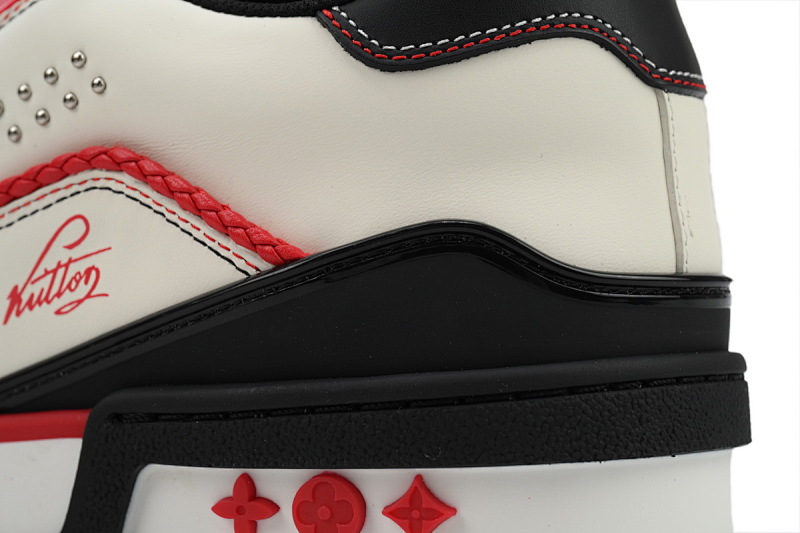 【EA0ET】圆头全皮黑白 路易威登 LV休闲板鞋 LOUIS VUITTON Trainer