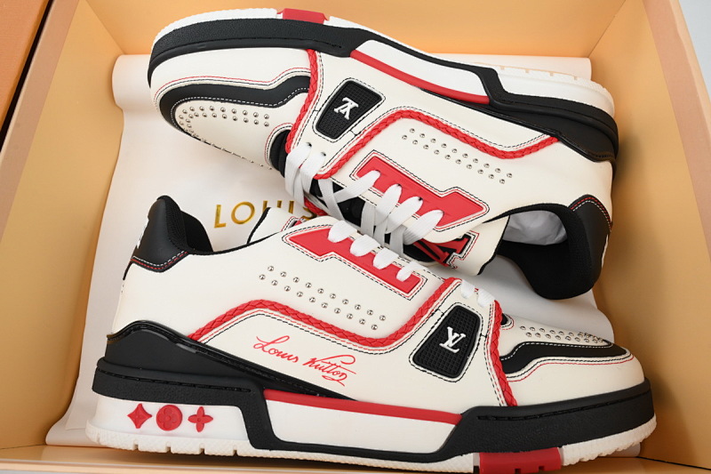 【EA0ET】圆头全皮黑白 路易威登 LV休闲板鞋 LOUIS VUITTON Trainer