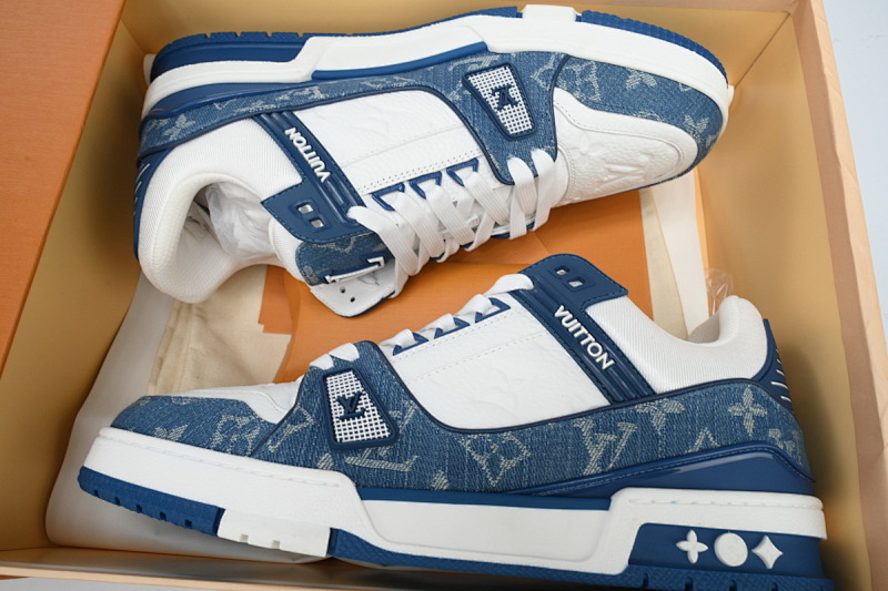 yupoo_288860_402d314e.jpg 【EA0ET】蓝色牛仔 LV板鞋 Louis Vuitton Trainer Blue 牛仔布拼接低帮 时尚板鞋