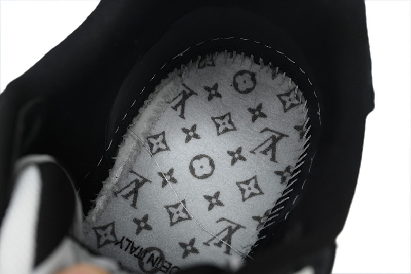 【EA0ET】牛仔黑色魔术贴 LV板鞋 Louis Vuitton Trainer Black 网眼经典印花 时尚板鞋