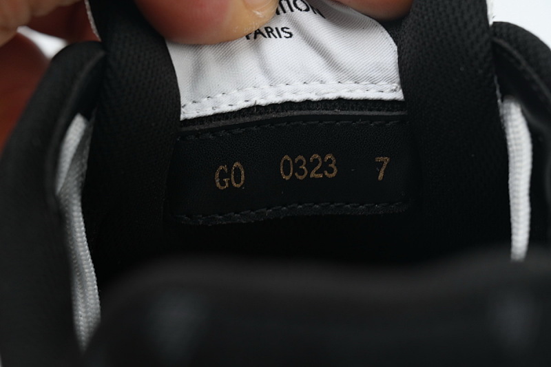 【EA0ET】牛仔黑色魔术贴 LV板鞋 Louis Vuitton Trainer Black 网眼经典印花 时尚板鞋