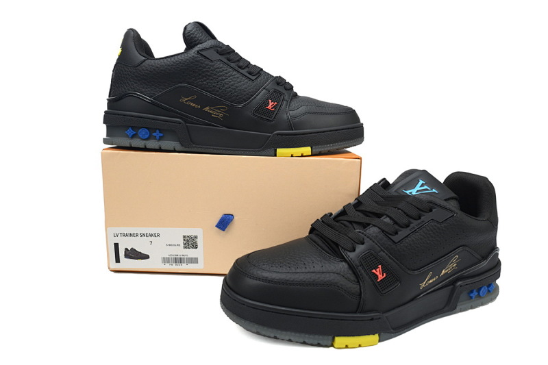 yupoo_289270_a39767cc.jpg 【EA0ET】黑荔枝 LV板鞋 Louis Vuitton Trainer Black 皮革网眼徽标金色签名 时尚板鞋