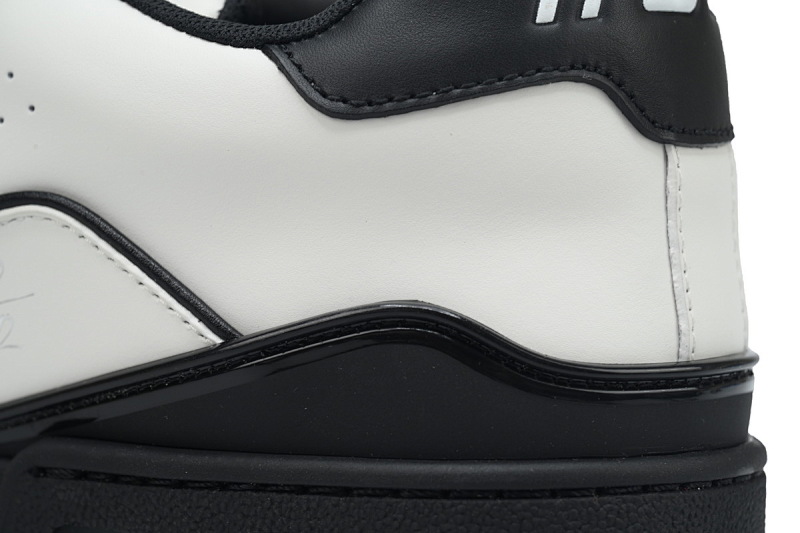 yupoo_289292_f0bb5721.jpg 【EA0ET】54彩带 LV板鞋 Louis Vuitton Trainer White 牛皮时尚板鞋