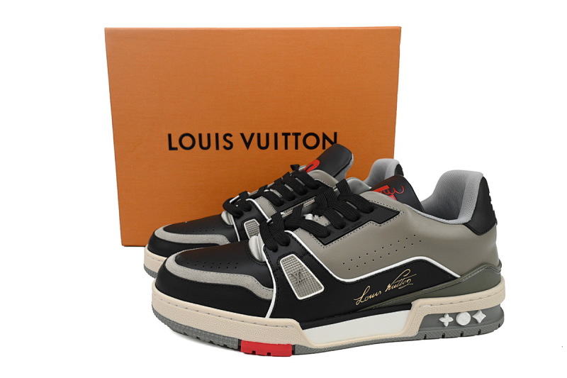 yupoo_289314_d62aefcf.jpg 【EA0ET】54灰黑 LV板鞋 Louis Vuitton Trainer Grey Black 时尚板鞋