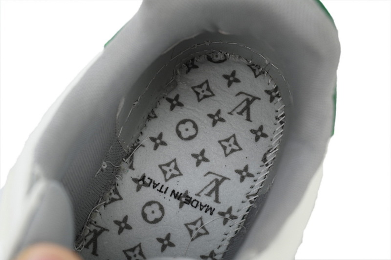 yupoo_289336_7f4276f5.jpg 【EA0ET】54白绿 LV板鞋 Louis Vuitton Trainer White Green 时尚板鞋