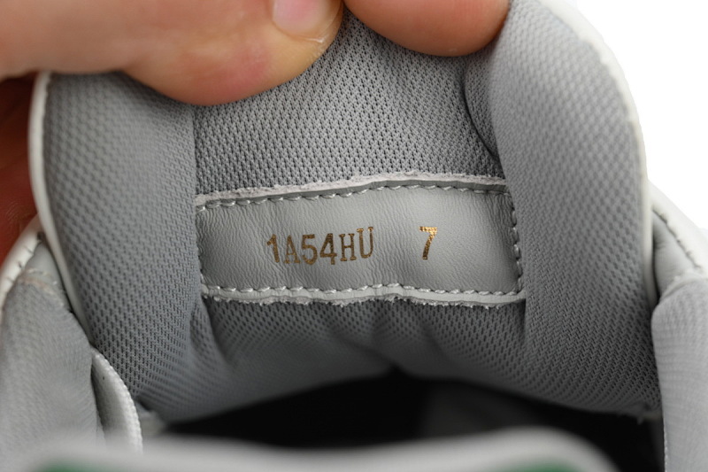 yupoo_289336_82edee8c.jpg 【EA0ET】54白绿 LV板鞋 Louis Vuitton Trainer White Green 时尚板鞋