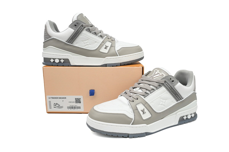 【EA0ET】压花灰白 LV板鞋 Louis Vuitton Trainer Grey White 牛皮花纹 时尚板鞋
