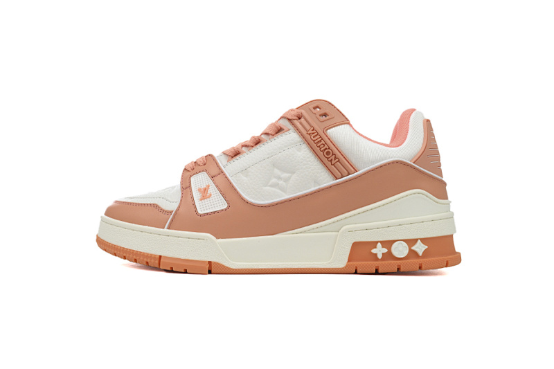 yupoo_289559_e8d28ade.jpg 【EA0ET】压花蜜桃粉 LV板鞋 Louis Vuitton Trainer Peach 牛皮花纹 时尚板鞋