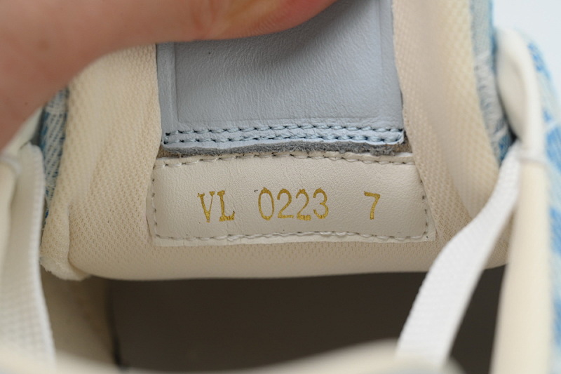 【EA0ET】织物蓝色 LV板鞋 Louis Vuitton Trainer Blue 时尚板鞋