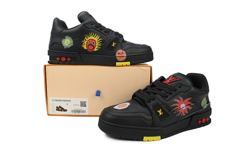 yupoo_289945_b1a97e40.jpg 【EA0ET】印花黑太阳花 LV板鞋 Yayoi Kusama x Louis Vuitton Trainer Black 牛皮低帮系带 时尚板鞋