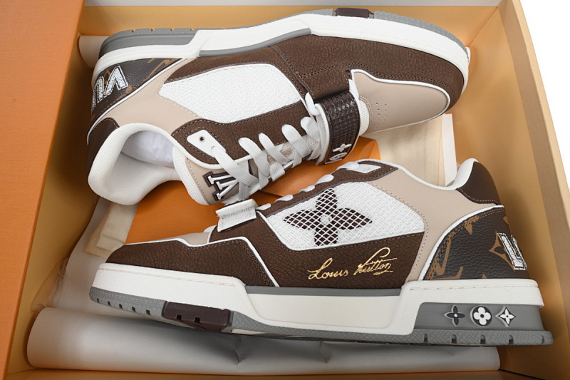 yupoo_289989_35de3a98.jpg 【EA0ET】咖啡魔术贴 LV板鞋 Louis Vuitton Trainer Coffee 网眼经典印花 时尚板鞋