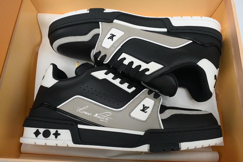 【EA0ET】54新黑灰 LV板鞋 Louis Vuitton Trainer Black Gray White 时尚板鞋
