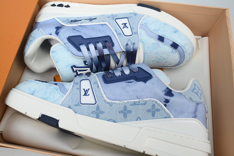【EA0ET】渐变蓝色 路易威登 LV休闲板鞋 LOUIS VUITTON Trainer