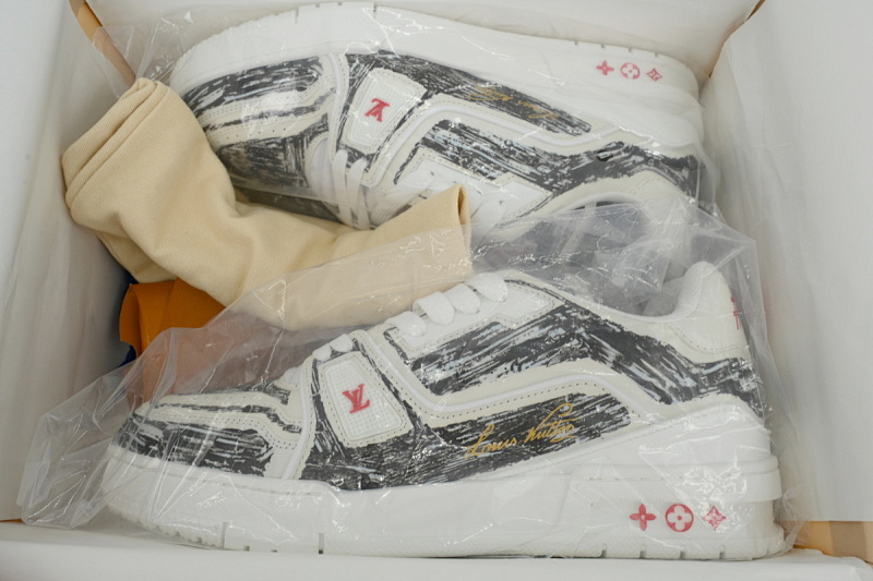 【EA0ET】涂鸦黑色 LV板鞋 Louis Vuitton Trainer Black 手绘涂鸦 时尚板鞋