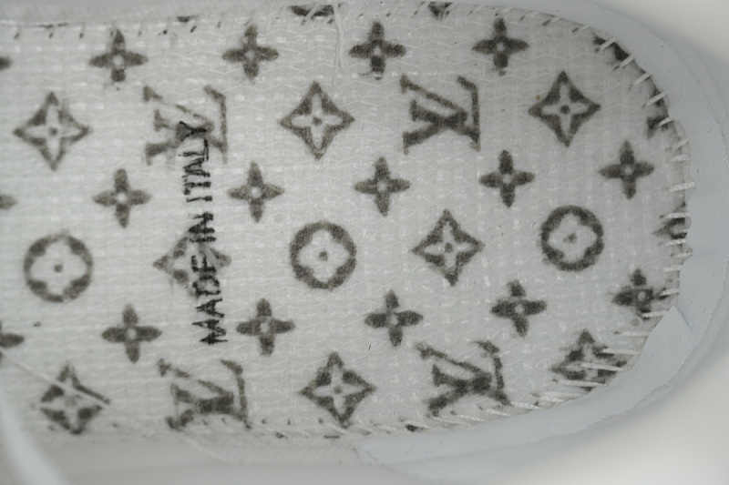 【EA0ET】涂鸦黑色 LV板鞋 Louis Vuitton Trainer Black 手绘涂鸦 时尚板鞋