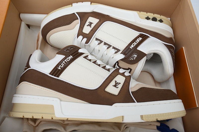 【EA0ET】圆头系摩卡 LV板鞋 Louis Vuitton Trainer Mocha 时尚板鞋