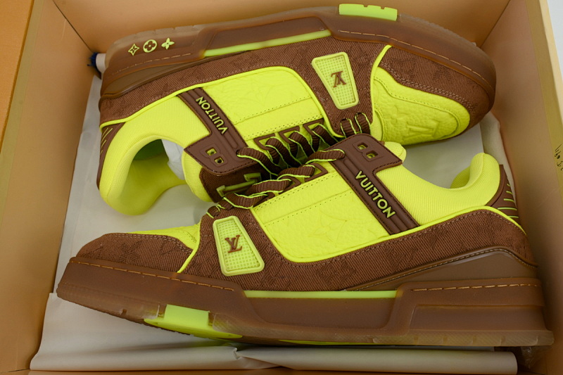 yupoo_290453_7feeb7a3.jpg 【EA0ET】压花黄褐色 LV板鞋 Louis Vuitton Trainer Yellow Brown小牛皮 时尚板鞋