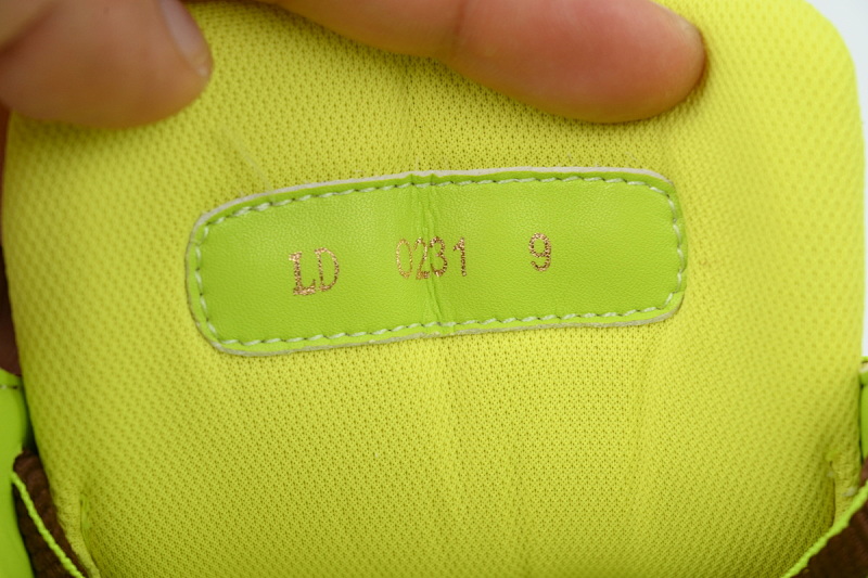 yupoo_290453_9a935b3f.jpg 【EA0ET】压花黄褐色 LV板鞋 Louis Vuitton Trainer Yellow Brown小牛皮 时尚板鞋