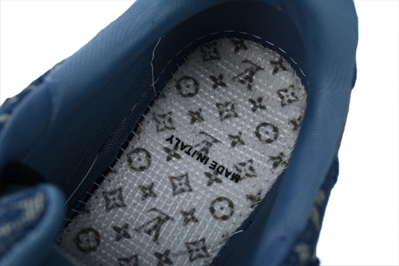 【EA0ET】爱心蓝色 LV板鞋 Nigo x Louis Vuitton Trainer Blue 牛皮 联名款橡胶贴饰 时尚板鞋