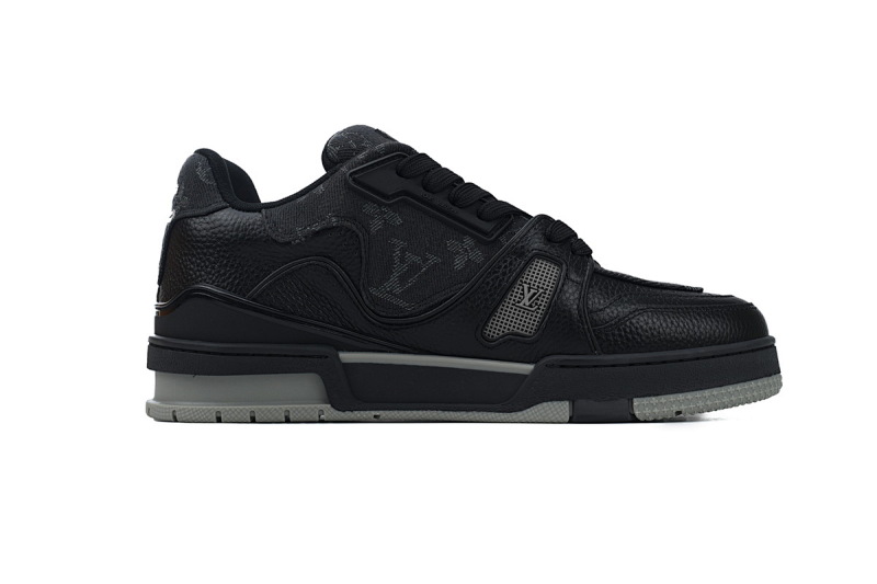 yupoo_290519_1c99a72f.jpg 【EA0ET】黑色爱心 LV板鞋 Nigo x Louis Vuitton Trainer Black 皮革 联名款经典花纹 时尚板鞋