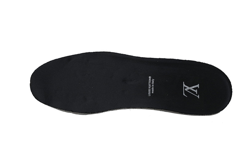 yupoo_290519_83f87e25.jpg 【EA0ET】黑色爱心 LV板鞋 Nigo x Louis Vuitton Trainer Black 皮革 联名款经典花纹 时尚板鞋