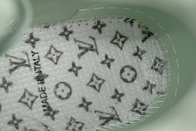 【EA0ET】磨砂绿  LV板鞋 Louis Vuitton Frosted Green时尚板鞋