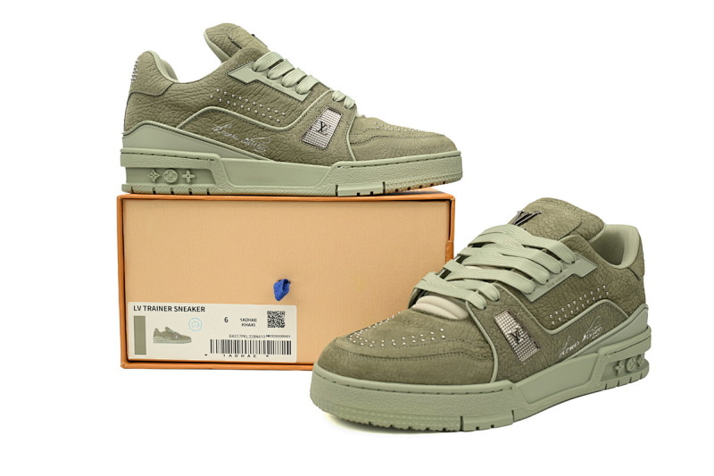 【EA0ET】绿铆钉 LV板鞋 Louis Vuitton Trainer Green 时尚板鞋