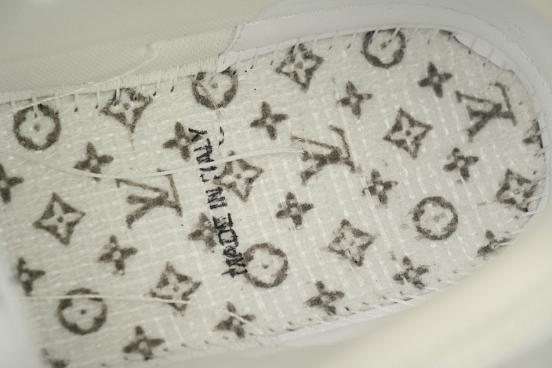 yupoo_290664_e1b77953.jpg 【EA0ET】杏色牛仔压花 LV板鞋 Louis Vuitton Trainer Apricot 时尚板鞋