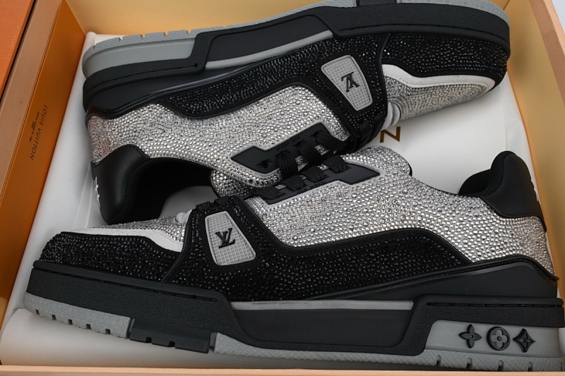 【EA0ET】黑银钻 路易威登 LV钻面休闲板鞋 LOUIS VUITTON Trainer