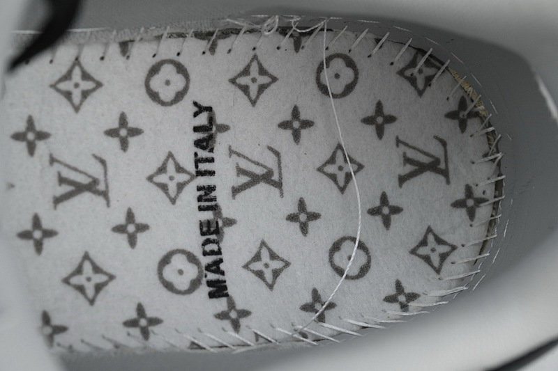 【EA0ET】灰黑钻 路易威登 LV钻面休闲板鞋 LOUIS VUITTON Trainer