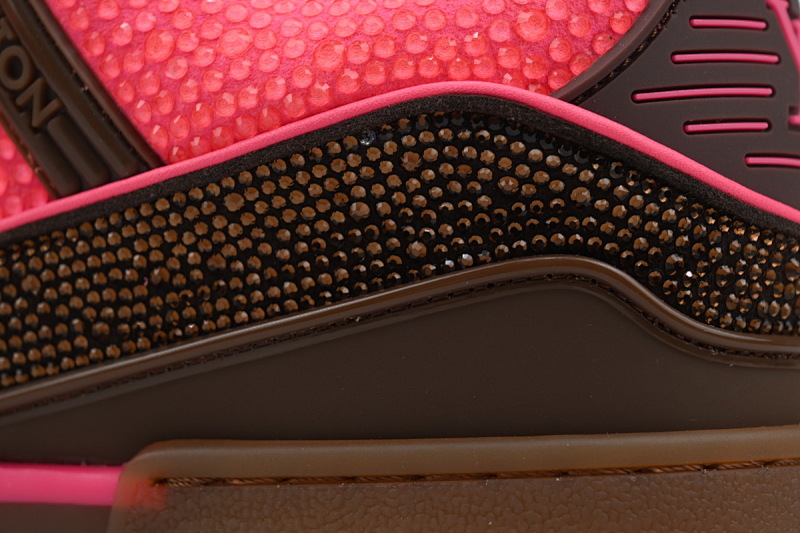 【EA0ET】粉棕钻 路易威登 LV钻面休闲板鞋 LOUIS VUITTON Trainer
