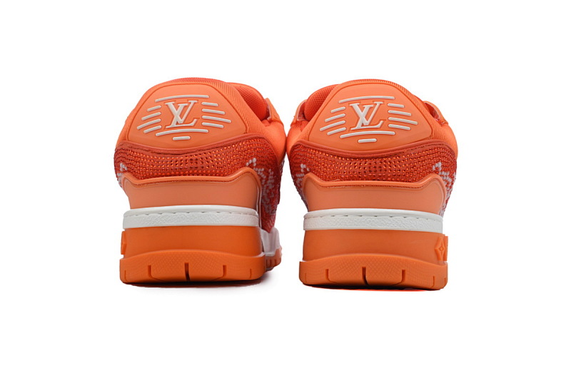 yupoo_291523_c558e269.jpg 【EA0ET】白橙钻面 路易威登 LV钻面小胖丁休闲板鞋 LOUIS VUITTON Trainer
