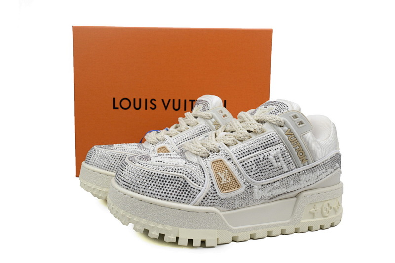 yupoo_291546_9785a1cc.jpg 【EA0ET】白卡其钻面 路易威登 LV钻面小胖丁休闲板鞋 LOUIS VUITTON Trainer