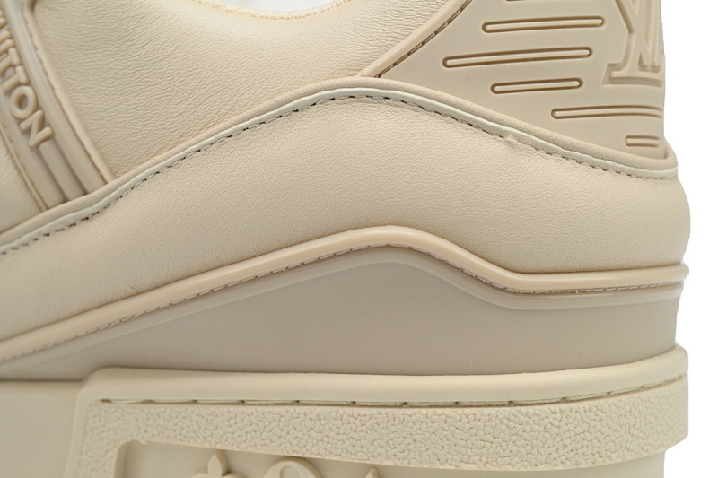 【EA0ET】胖丁小面包卡其色 路易威登小胖丁休闲板鞋 Louis Vuitton Khaki