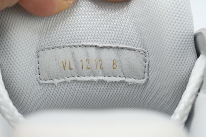 yupoo_291615_7463f0bc.jpg 【EA0ET】胖丁新白灰 路易威登小胖丁休闲板鞋 Louis Vuitton White Grey