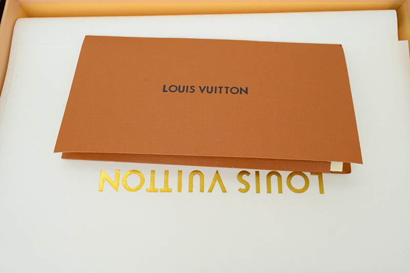 yupoo_291709_0a2bd838.jpg 【EA0ET】SK8紫白 LV休闲板鞋 LOUIS VUITTON Purple And White