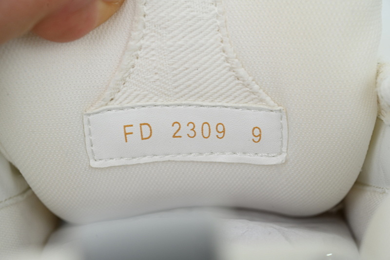 【EA0ET】SK8银白钻 路易威登 LV休闲板鞋 LOUIS VUITTON Silver White Diamond