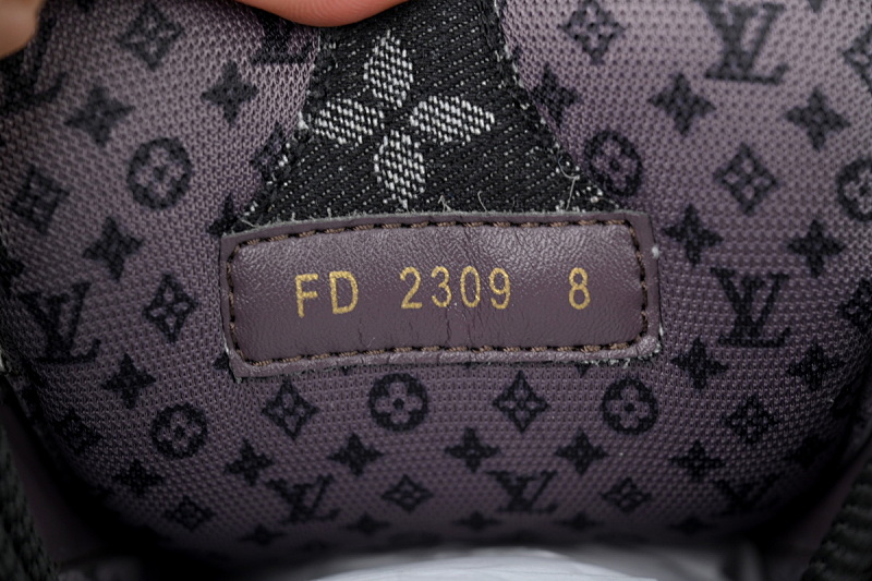 【EA0ET】SK8黑水钻 路易威登 LV休闲板鞋 LOUIS VUITTON Blackwater Diamond