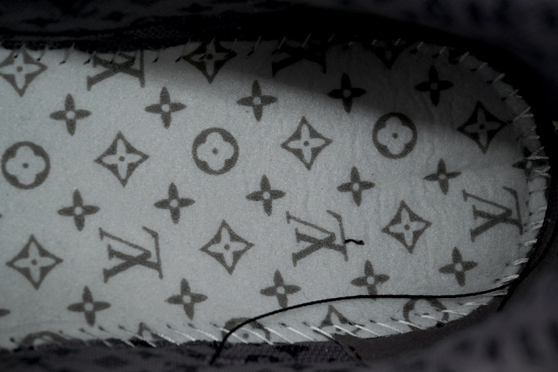【EA0ET】SK8黑水钻 路易威登 LV休闲板鞋 LOUIS VUITTON Blackwater Diamond
