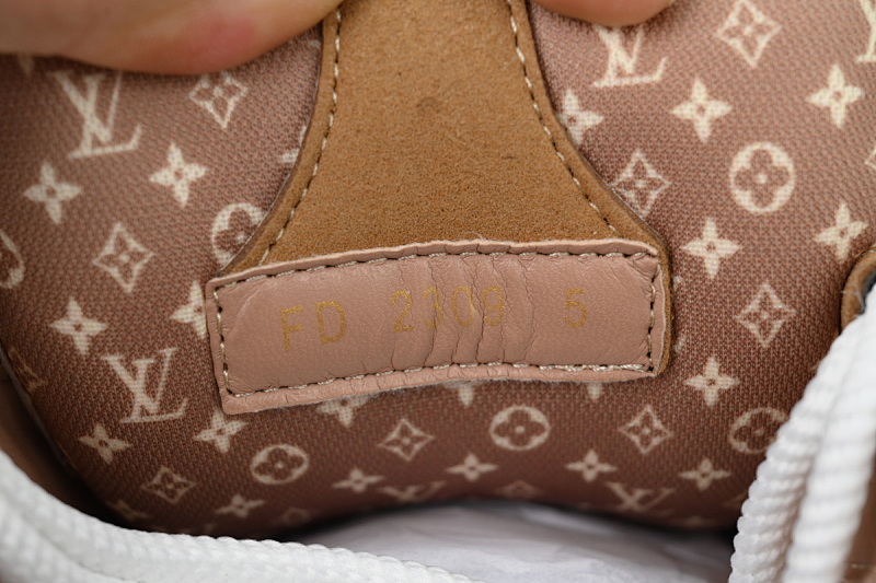 【EA0ET】SK8白棕钻面 路易威登 LV休闲板鞋 LOUIS VUITTON White Brown Diamond Surface