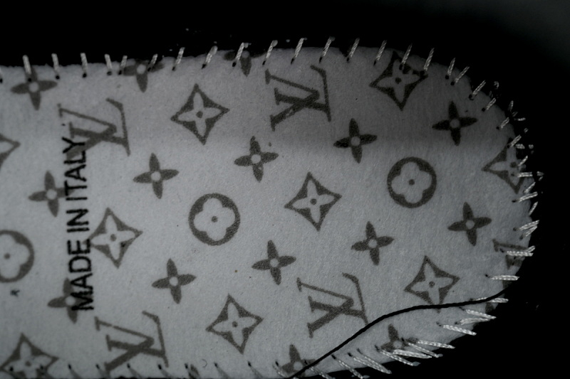 【EA0ET】SK8新黑色毛织 路易威登 LV休闲板鞋 LOUIS VUITTON New Black Woolen Fabric