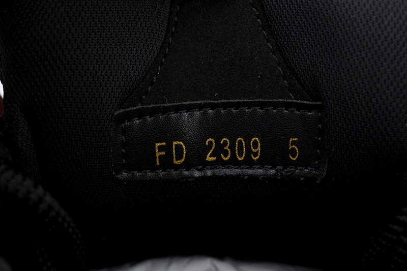 【EA0ET】SK8黑钻 路易威登 LV休闲板鞋 LOUIS VUITTON Trainer