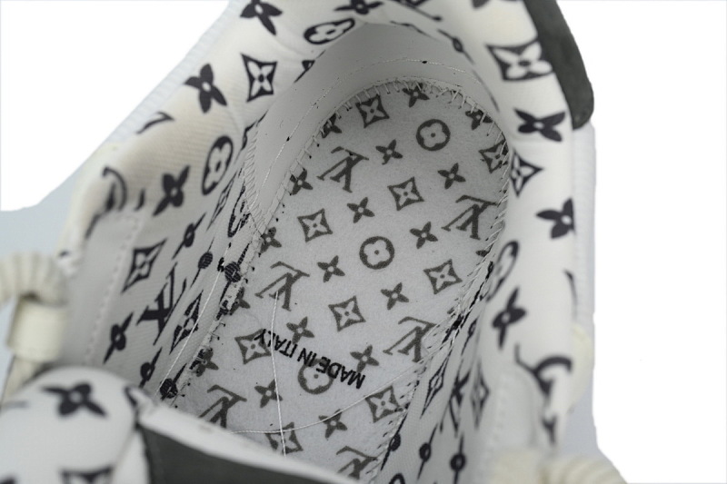 【EA0ET】SK8黑灰 路易威登皮革系带时尚板鞋 1AC52M Louis Vuitton Leather lace up Fashionable Board Shoes Black Gray