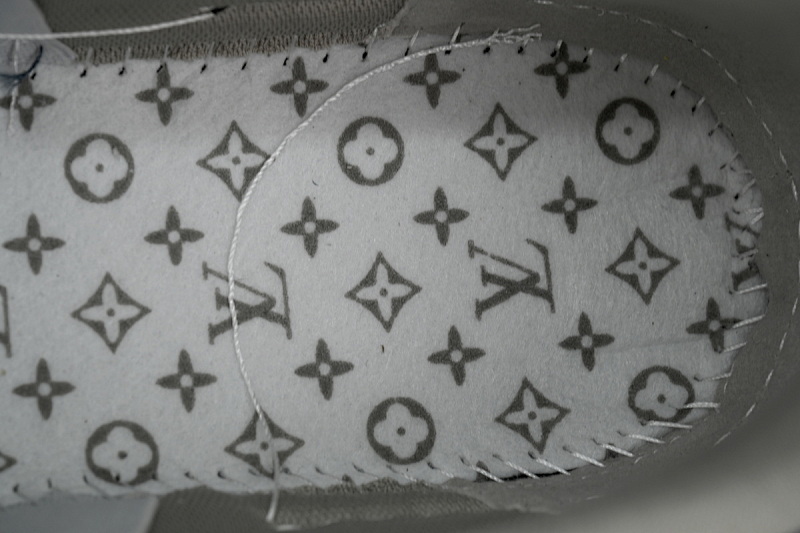 【EA0ET】SK8白灰黑 LV板鞋 Louis Vuitton Skate Black White 皮革 低帮时尚板鞋