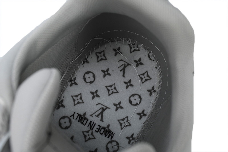 yupoo_292978_f9ef2588.jpg 【EA0ET】SKATE灰色 LV板鞋 Louis Vuitton Skate Grey 皮革系带 低帮时尚板鞋