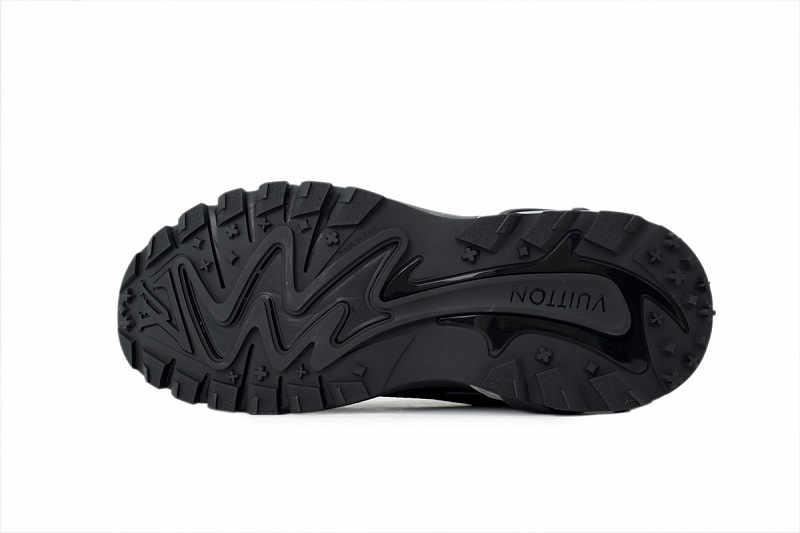 【CA1LJ】LJ全黑 路易威登 LV休闲时尚跑鞋 Louis Vuitton Tatic Runner Sneaker "Black"
