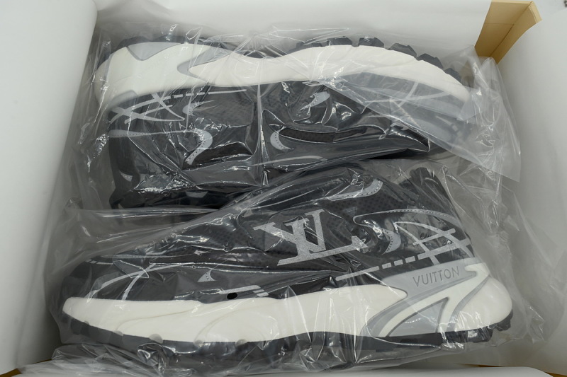 【CA1LJ】LJ黑银 路易威登 LV休闲时尚跑鞋 Louis Vuitton Tatic Runner Sneaker "Black Silver"