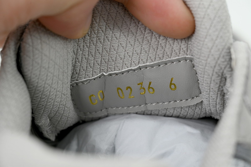 【DA0YJ】灰色 路易威登 LV休闲时尚跑鞋 Louis Vuitton Tatic Runner Sneaker "Grey"