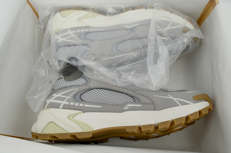 【DA0YJ】灰色 路易威登 LV休闲时尚跑鞋 Louis Vuitton Tatic Runner Sneaker "Grey"
