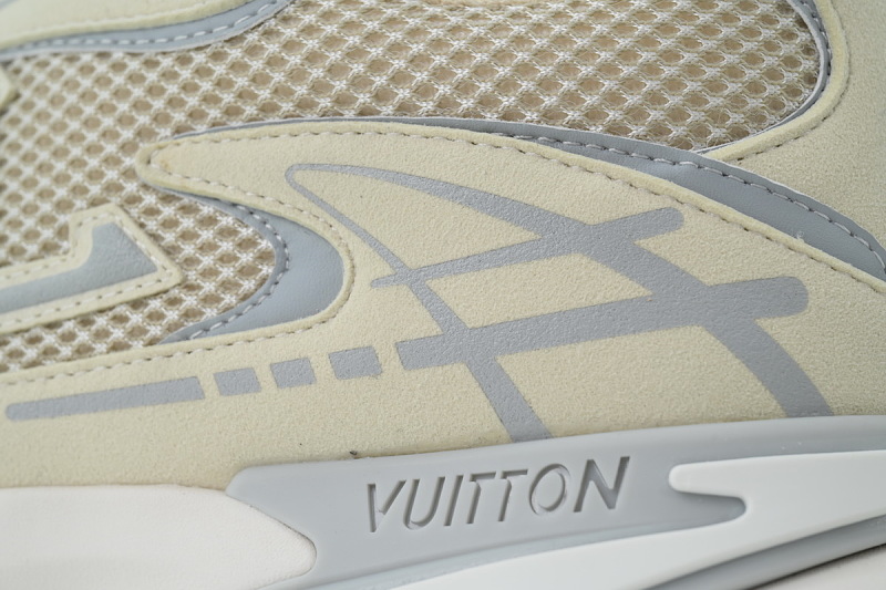 【DA0YJ】米白 路易威登 LV休闲时尚跑鞋 Louis Vuitton Tatic Runner Sneaker "White"